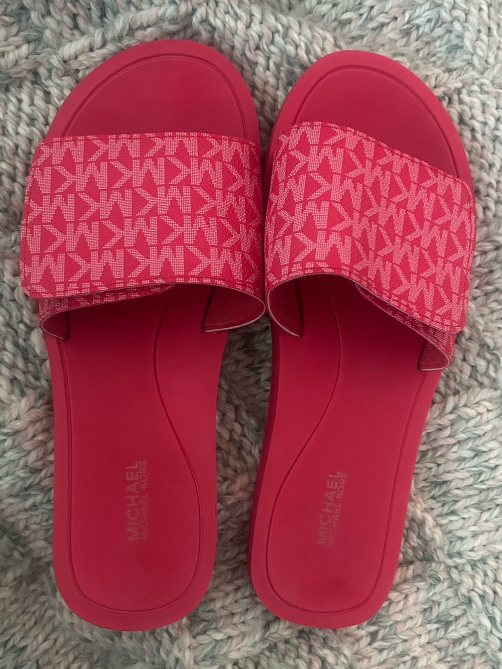 EUC Michael Kors Women’s Hot Pink MK Jacquard Slide Sandals Size 8